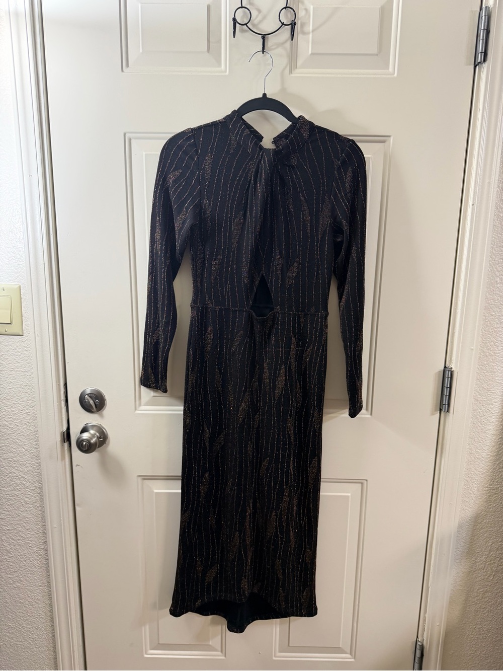 New Eclair Black Gold Metallic Cutout Midi Dress Women’s Small Party 0319